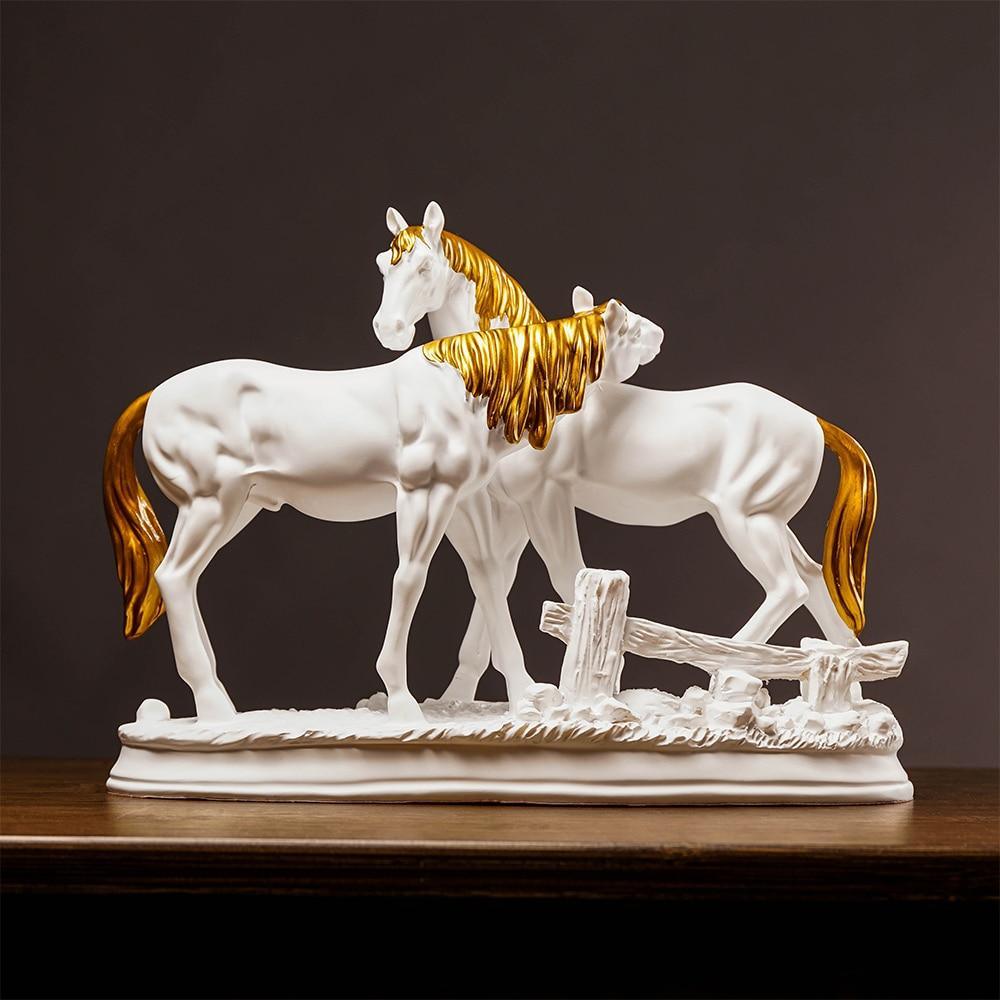 Estatueta Artesanal de Cavalo Vintage em Resina - Inovallar